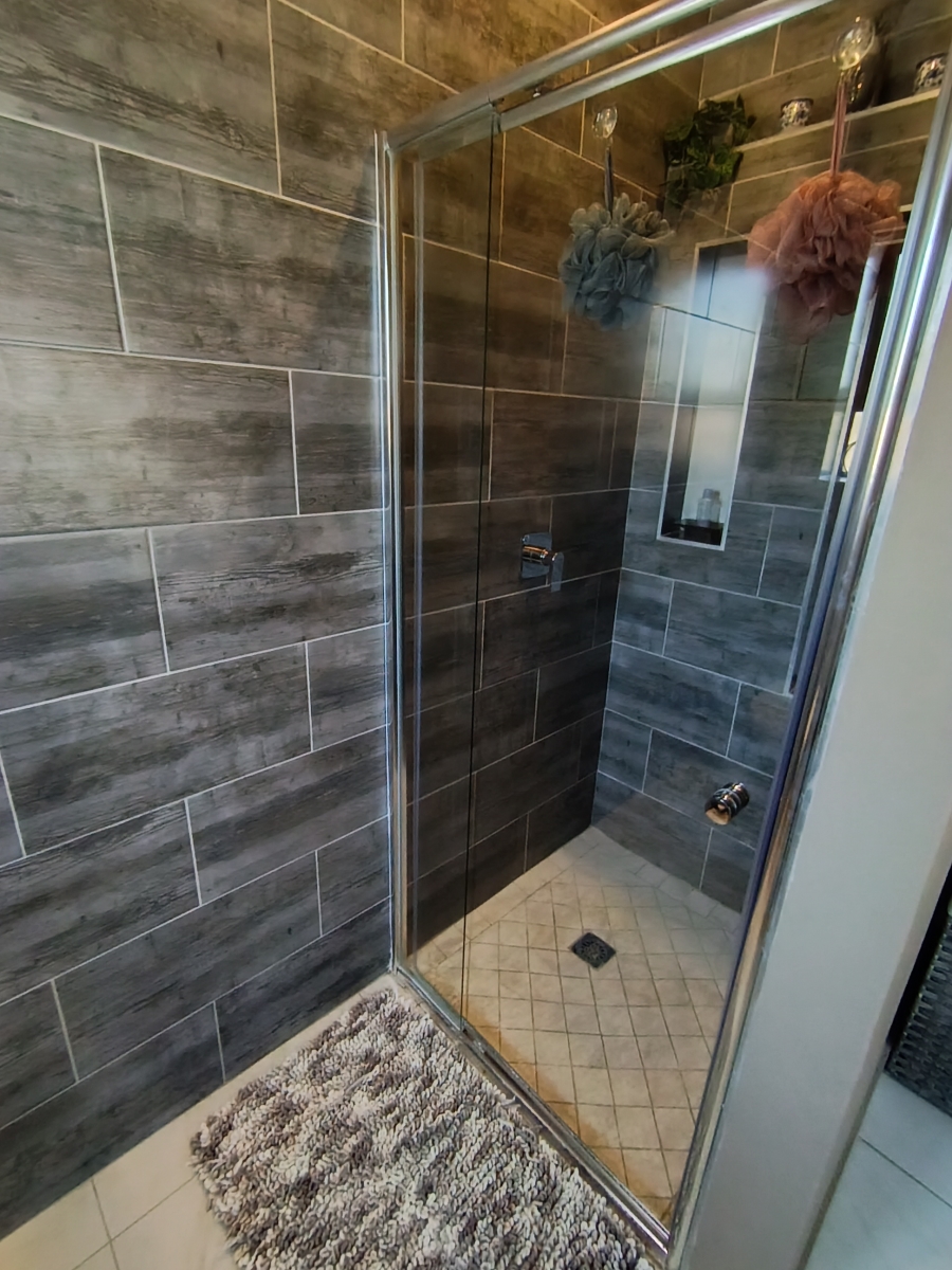 3 Bedroom Property for Sale in Wavecrest Eastern Cape